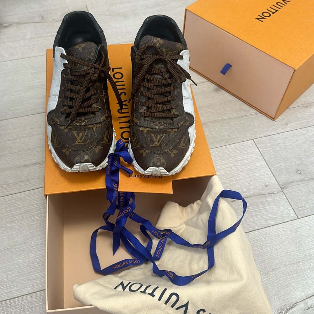 Louis Vuitton men sneakers